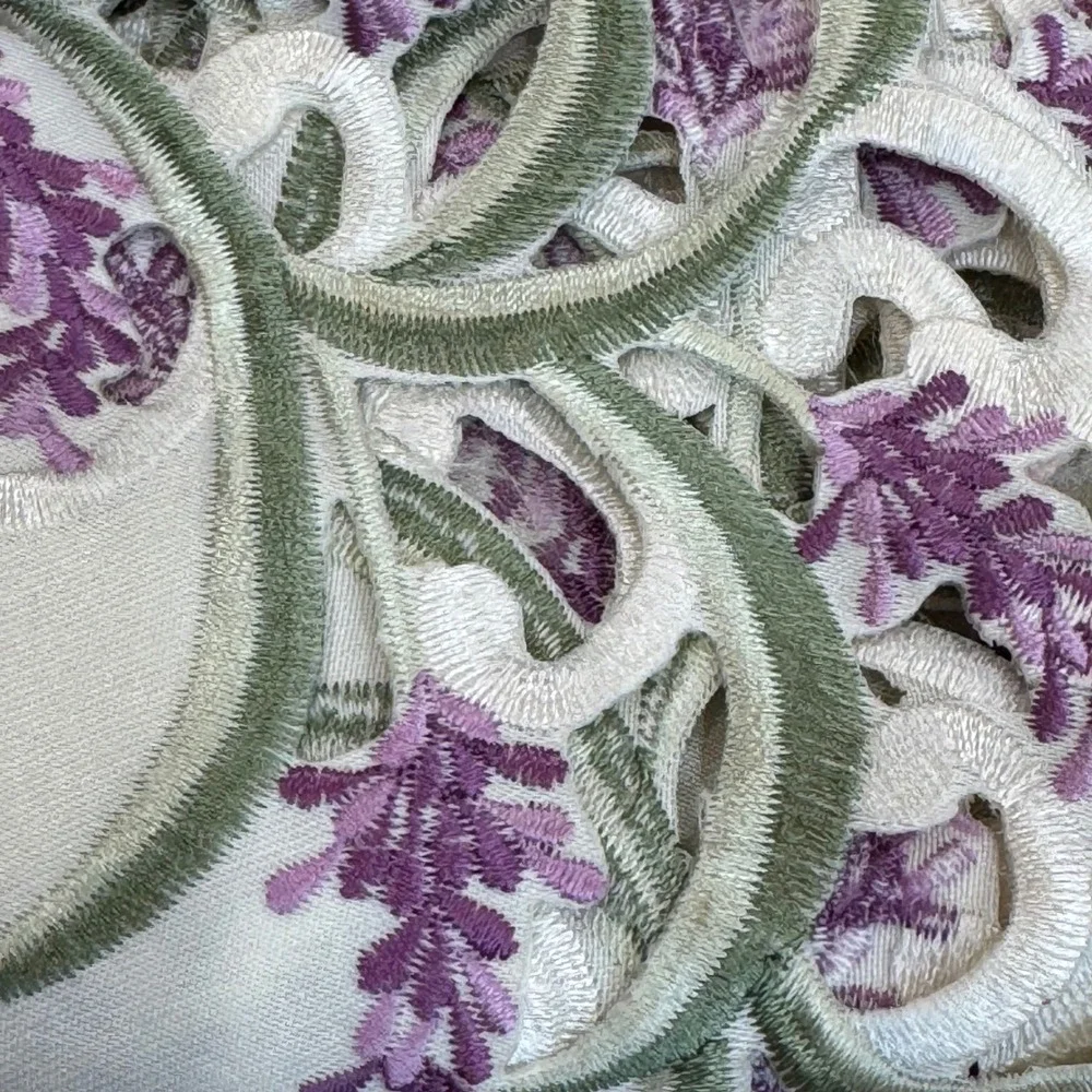 Lat Lavender Embroidered Placemats Set of 2 White Purple Floral Oval Country
